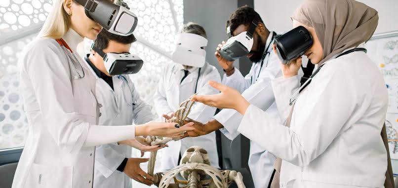 VR in Medical Training and Surgery Simulation
