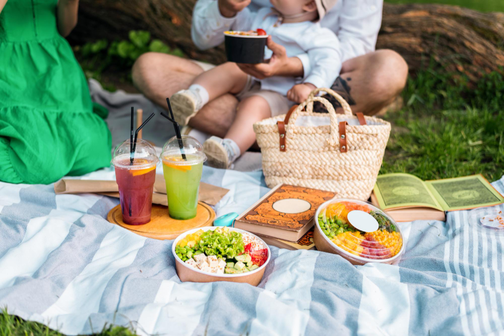 Healthy Picnic Food: 10 Guilt-Free Treats to Enjoy Under the Sun