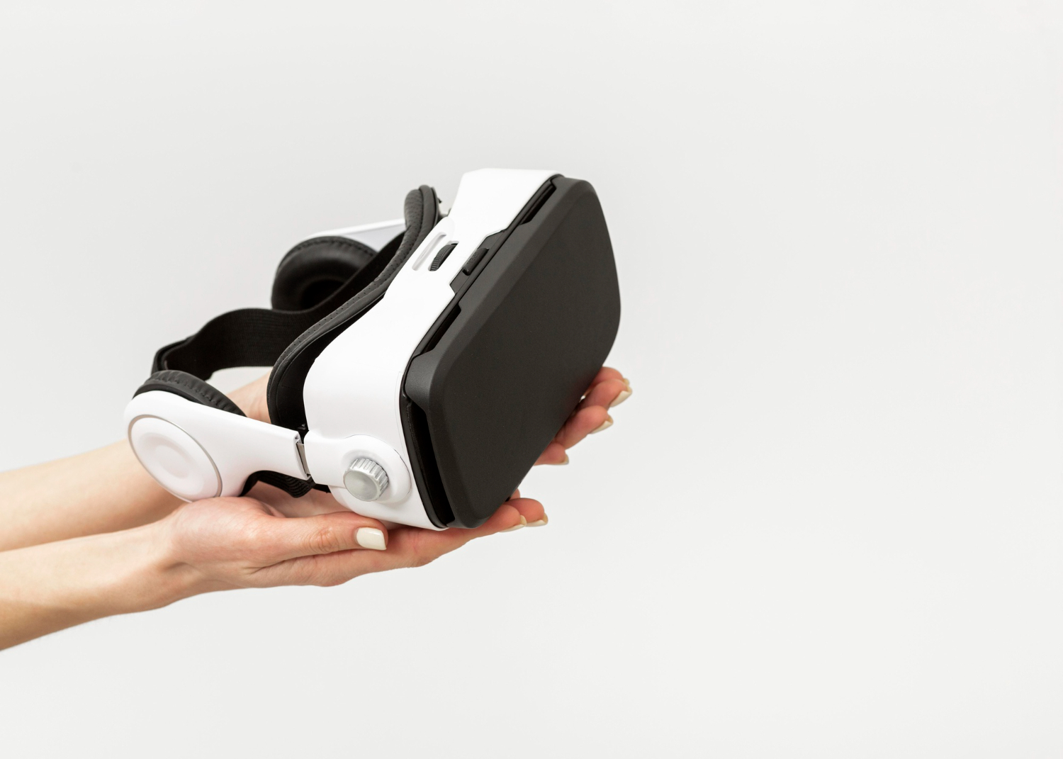 10 VR Accessories for Creating the Best VR Experience